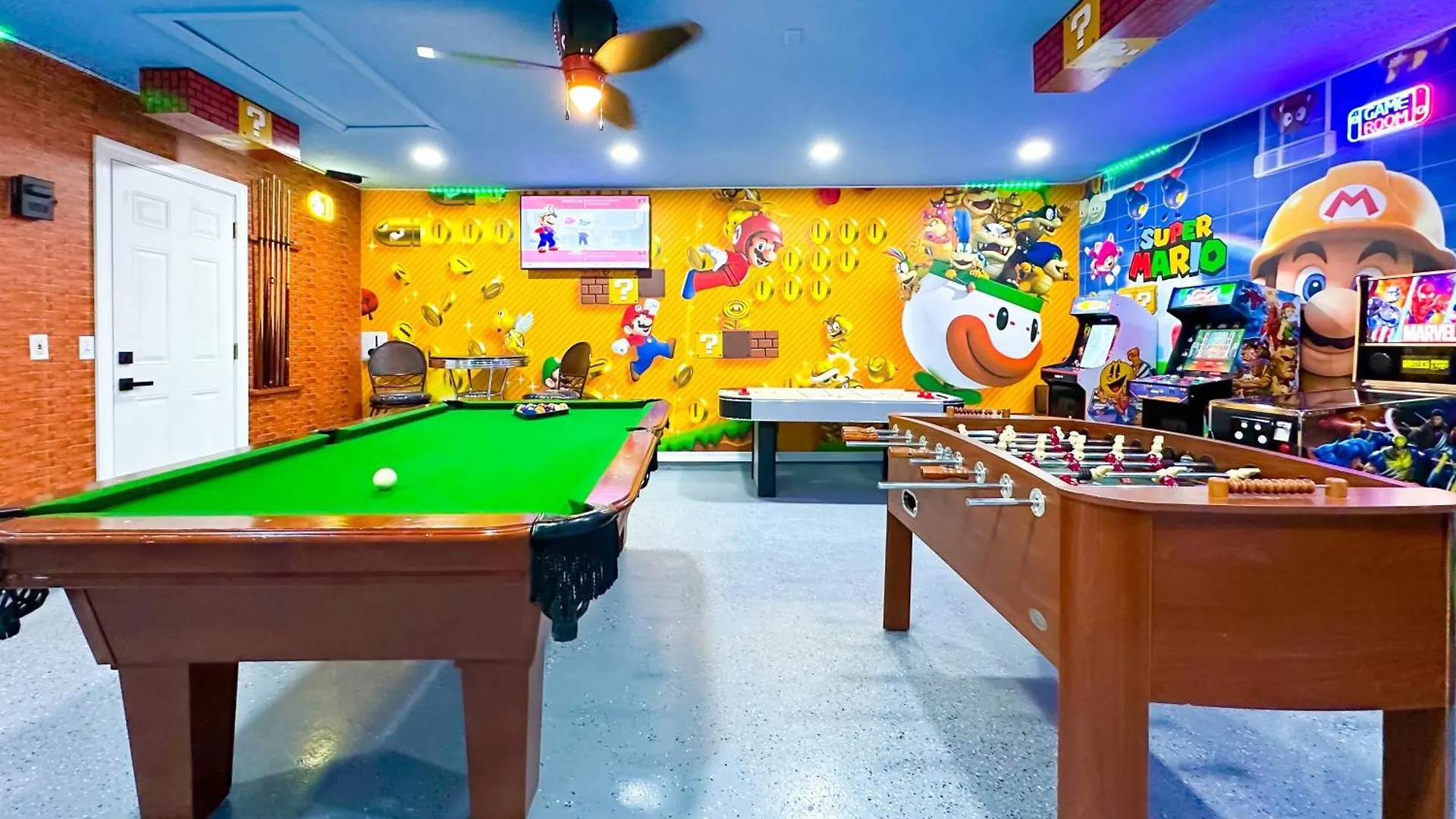 Themed House With Private Game Room And Pool Davenport 0*,  United States