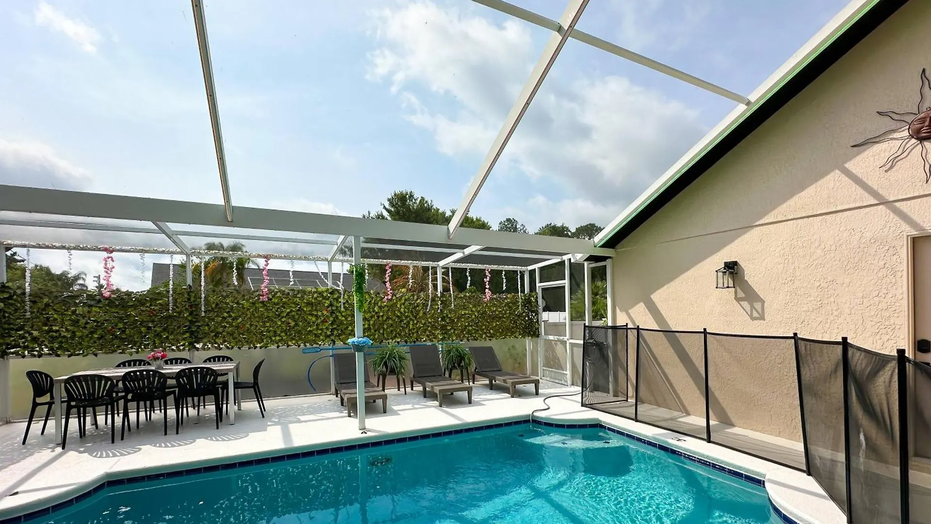 Themed House With Private Game Room And Pool Davenport
